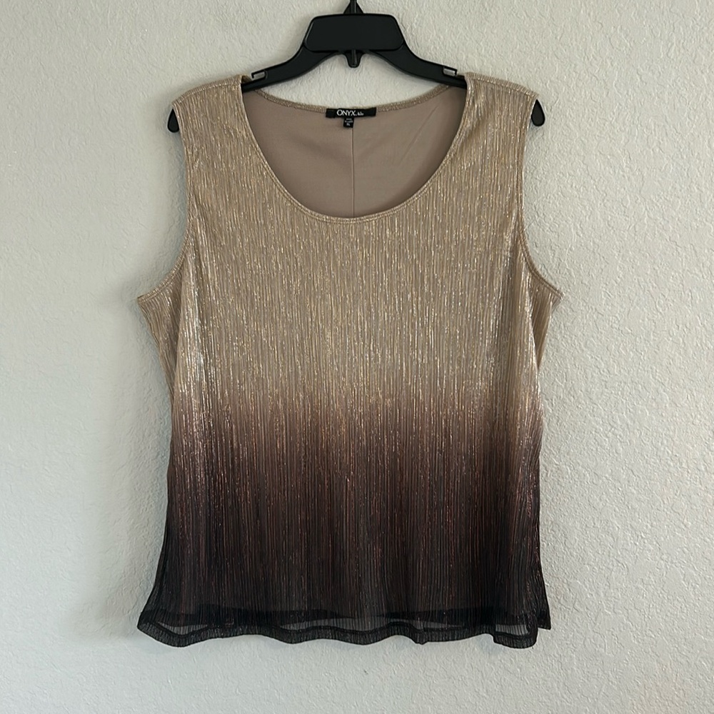 Pretty shimmery ombré lined blouse